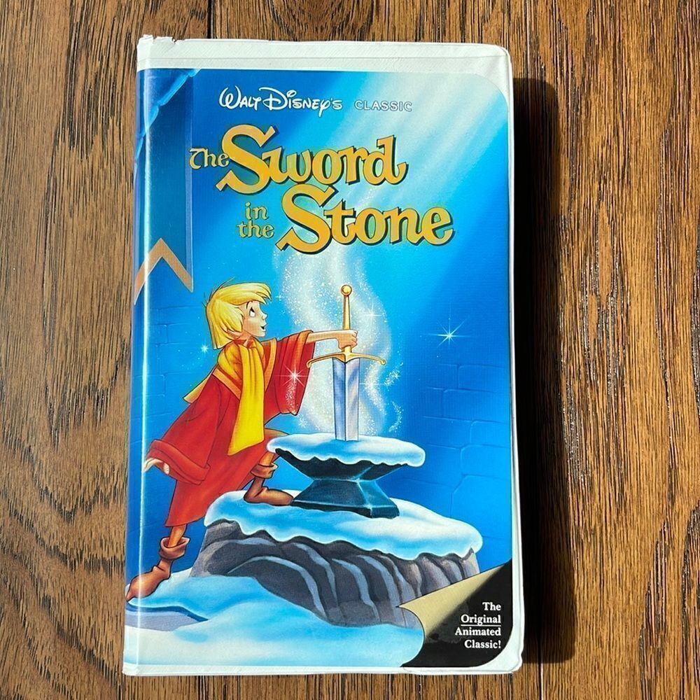 Disney Black Diamond classic The Sword in the Stone VHS tape.